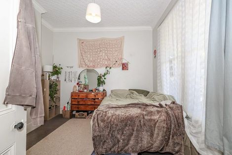 Photo of property in 5 Elm Row, Dunedin Central, Dunedin, 9016