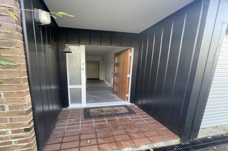 Photo of property in 1/69 Simla Crescent, Khandallah, Wellington, 6035