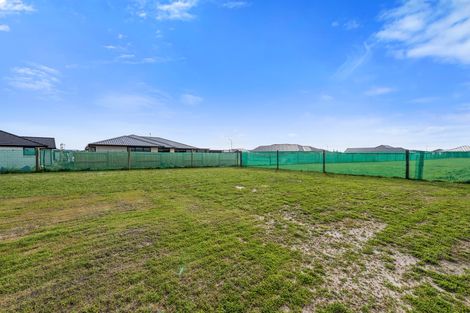 Photo of property in 3 Kotiate Street, Papamoa Beach, Papamoa, 3118