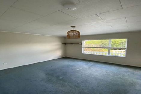 Photo of property in 14 Wren Place, Unsworth Heights, Auckland, 0632