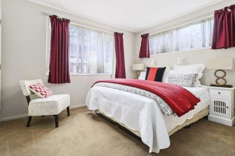 Photo of property in 3 Kilcar Place, Massey, Auckland, 0614