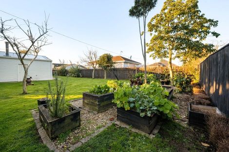 Photo of property in 14 Bains Avenue, Hamilton East, Hamilton, 3216