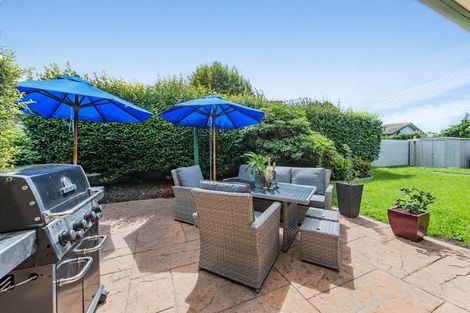 Photo of property in 98 Springs Road, Hornby, Christchurch, 8042