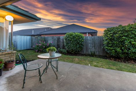 Photo of property in 15 Showgate Avenue, Sockburn, Christchurch, 8042