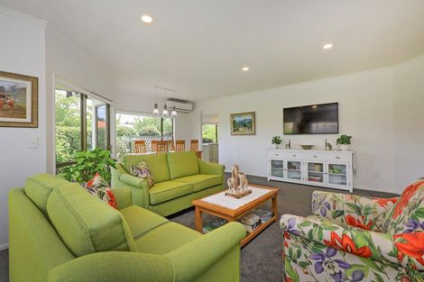 Photo of property in 15 Beaufort Mews, Taradale, Napier, 4112