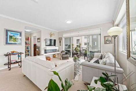 Photo of property in 73 Parkside Drive, Orewa, 0931