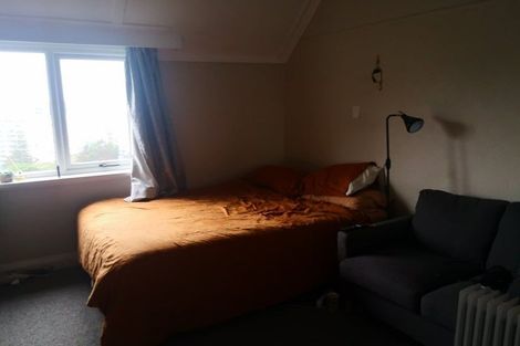 Photo of property in 5 Kinross Street, Kelburn, Wellington, 6012