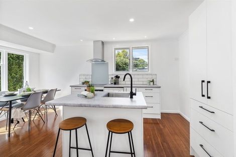 Photo of property in 6 Spur Grove, Titahi Bay, Porirua, 5022