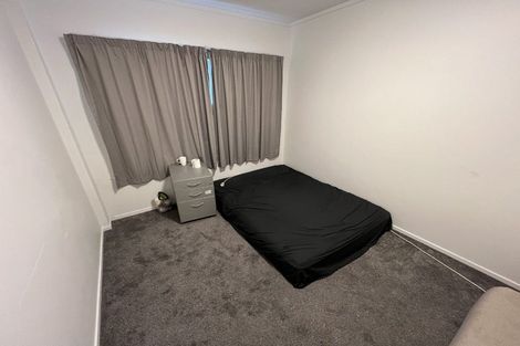 Photo of property in 69 Chelsea View Drive, Chatswood, Auckland, 0626