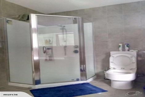 Photo of property in 8 Ilam Lane, Fairview Heights, Auckland, 0632