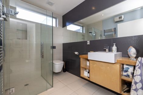 Photo of property in 5 Wharemauku Road, Raumati Beach, Paraparaumu, 5032