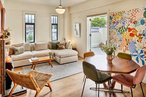 Photo of property in 24u4 Elizabeth Street, Mount Victoria, Wellington, 6011