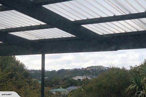 Photo of property in 18 Southern Cross Crescent, Island Bay, Wellington, 6023