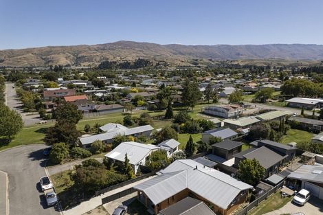 Photo of property in 63a Donegal Street, Cromwell, 9310