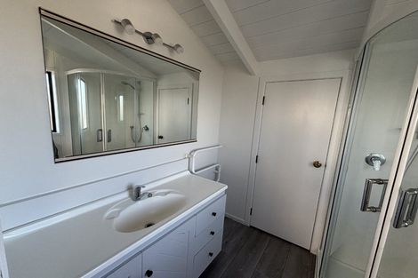Photo of property in 27a Bay Street, Red Beach, 0932