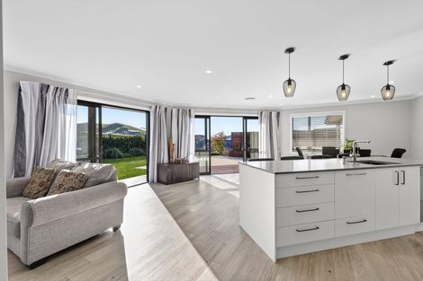 Photo of property in 14 Huntaway Close, Stoke, Nelson, 7011