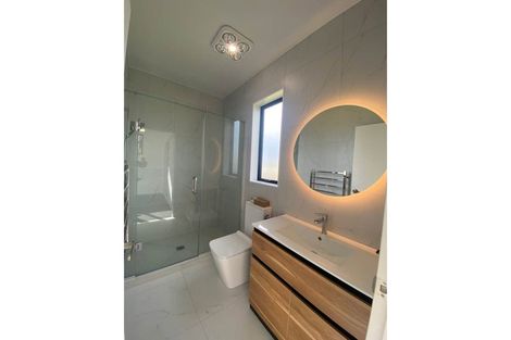 Photo of property in 49 Farranfore Road, Opaheke, Papakura, 2113