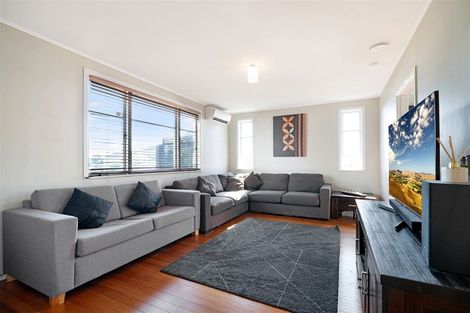 Photo of property in 60 Pooks Road, Ranui, Auckland, 0612