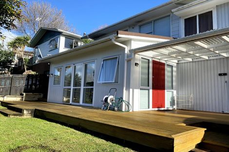 Photo of property in 43 Fitzwater Place, Henderson, Auckland, 0612