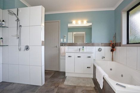 Photo of property in 7 Melody Place, Marton, 4710