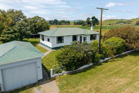 Photo of property in 72 Oparatai Road, Mangatainoka, Pahiatua, 4982