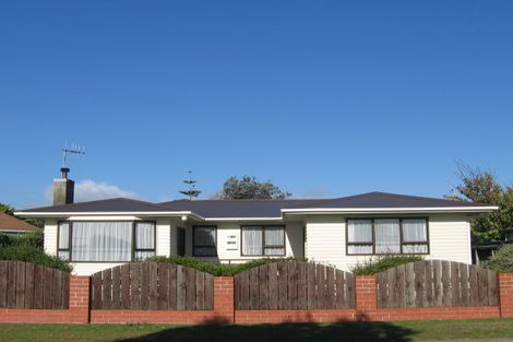 Photo of property in 42 Percival Road, Paraparaumu Beach, Paraparaumu, 5032