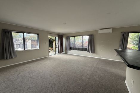 Photo of property in 122a Colwill Road, Massey, Auckland, 0614