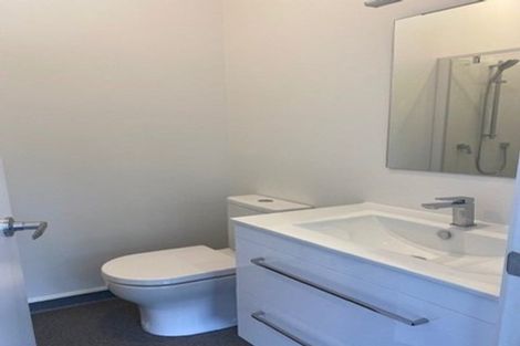 Photo of property in 28 Collins Avenue, Tawa, Wellington, 5028