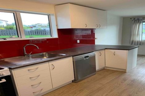 Photo of property in 25 Nassau Avenue, Grenada North, Wellington, 5028