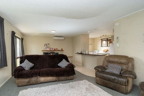Photo of property in 24a Cotton Street, St Andrews, Hamilton, 3200