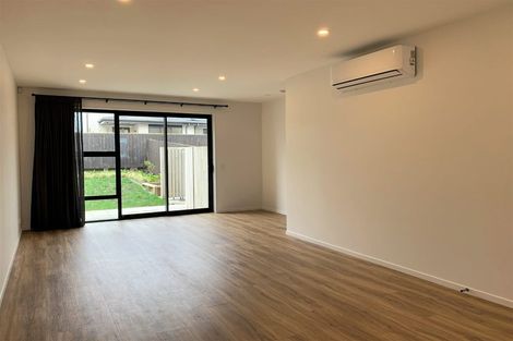 Photo of property in 35 Peihana Road, Hobsonville, Auckland, 0616