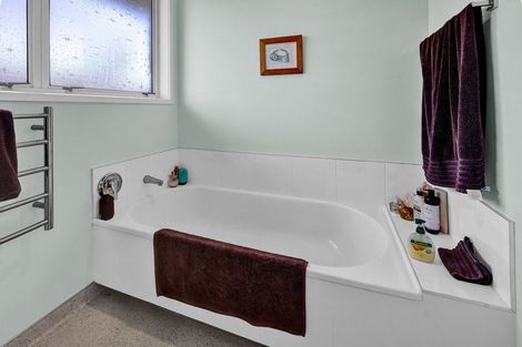 Photo of property in 18 Kowhai Street, Hawera, 4610