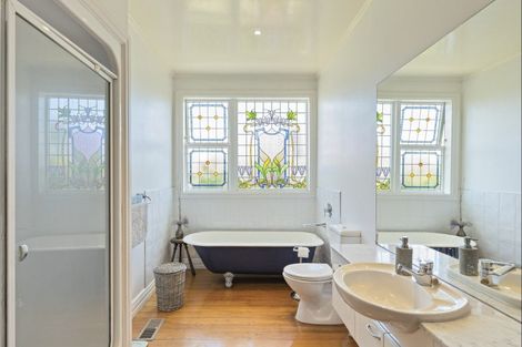 Photo of property in 8 Tawa Street, Inglewood, 4330