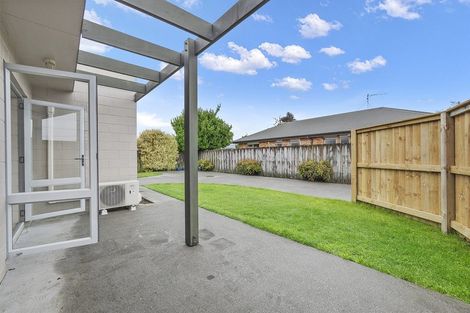 Photo of property in 4/45 Dale Crescent, Pakuranga, Auckland, 2010