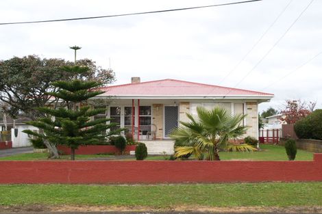 Photo of property in 5 Staines Avenue, Mangere East, Auckland, 2024