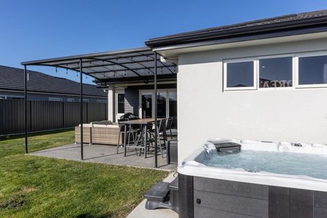 Photo of property in 22 Kaituna Place, Te Awa, Napier, 4110
