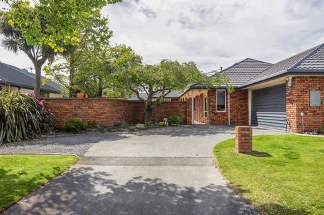 Photo of property in 15 Thornley Place, Woodend, 7610