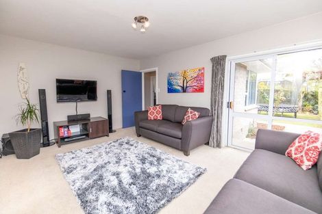Photo of property in 30 Radbrook Street, Avonhead, Christchurch, 8042