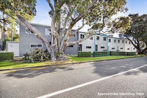 Photo of property in The Strand, 4/16 Ronald Street, Strandon, New Plymouth, 4312