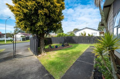 Photo of property in 4 Luanda Drive, Ranui, Auckland, 0612