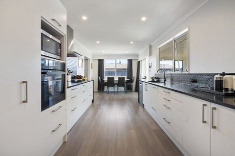 Photo of property in 23 Phillips Street, Sanson, 4817