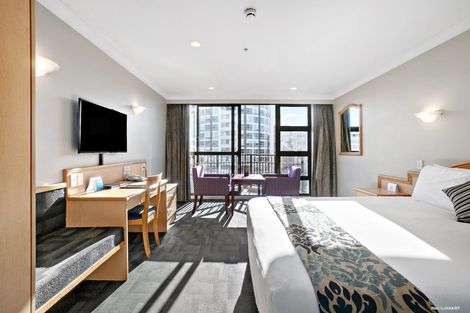 Photo of property in 26 Crompton Road, Massey, Auckland, 0614