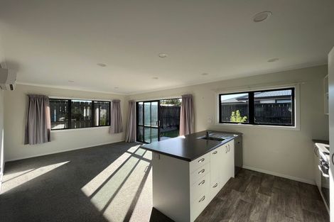 Photo of property in 10u1 Heath Street, Saint Andrews, Hamilton, 3200