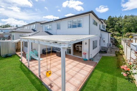 Photo of property in 25 Casheltown Way, Flat Bush, Auckland, 2019