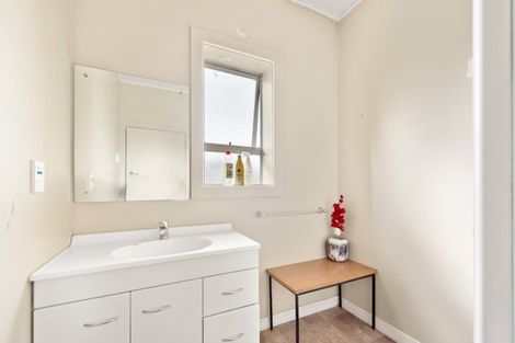 Photo of property in 34 Kent Street, Riversdale, 9776