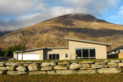 Photo of property in 20 Hope Avenue, Lake Hayes, Queenstown, 9304