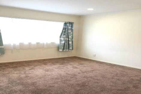 Photo of property in 3 John Brooke Crescent, East Tamaki Heights, Auckland, 2016