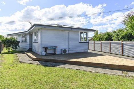 Photo of property in 405 Huia Place, Camberley, Hastings, 4120