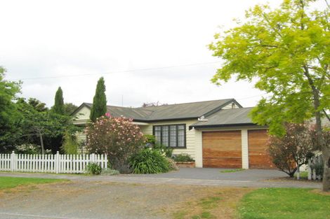 Photo of property in 77 Waimauku Station Road, Waimauku, 0812