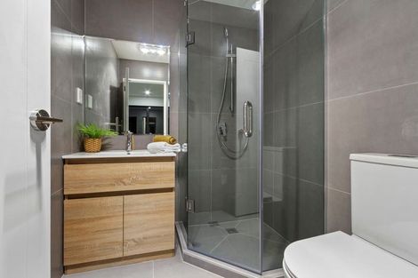 Photo of property in 50d Sherwood Avenue, Te Atatu South, Auckland, 0610
